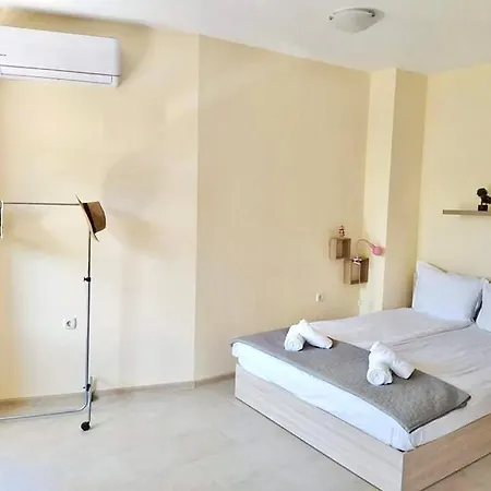 Cozy At Gradina Apartman
